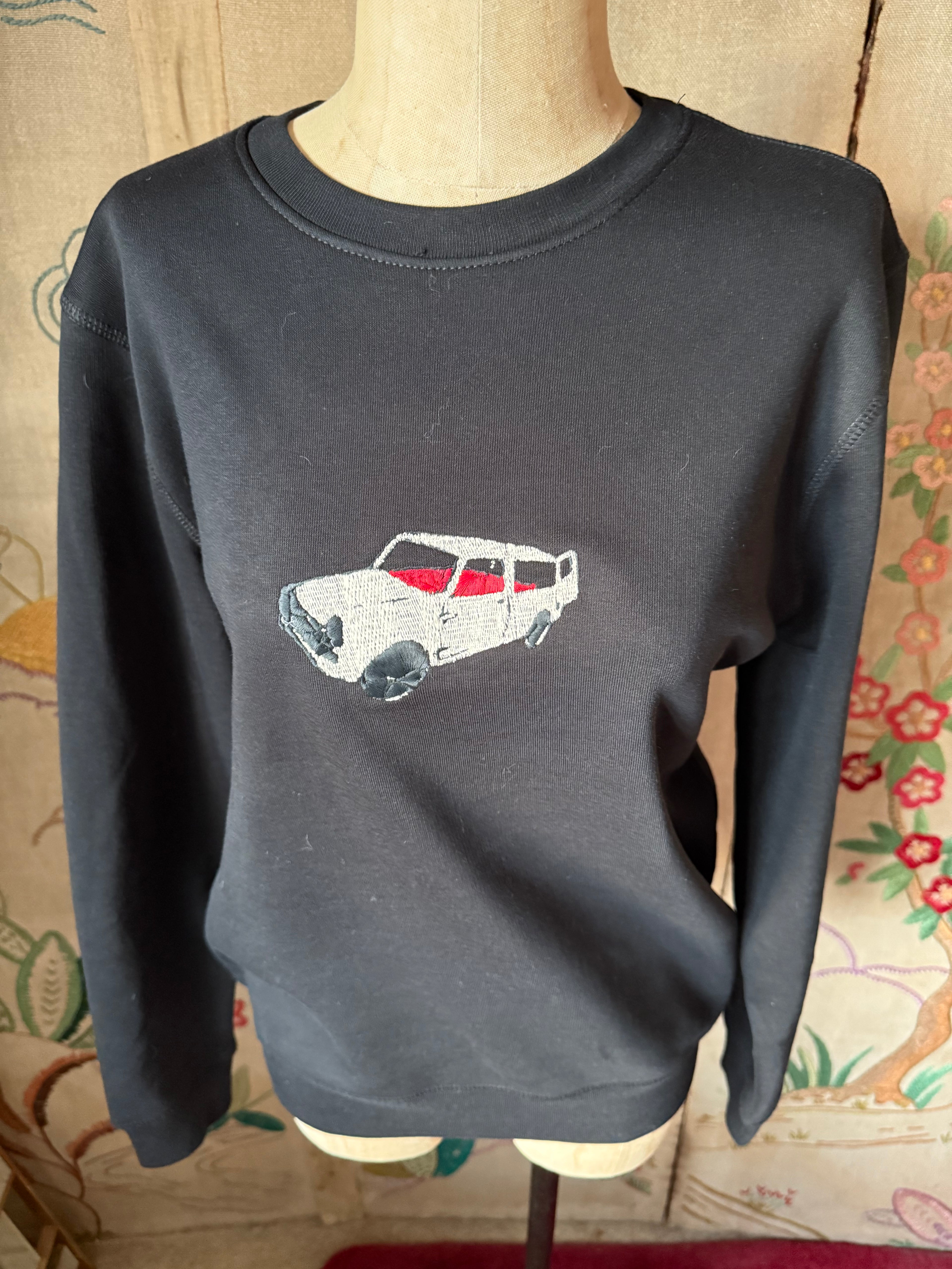 Mini Countryman 1969 Embroidered on Black Sweatshirt S