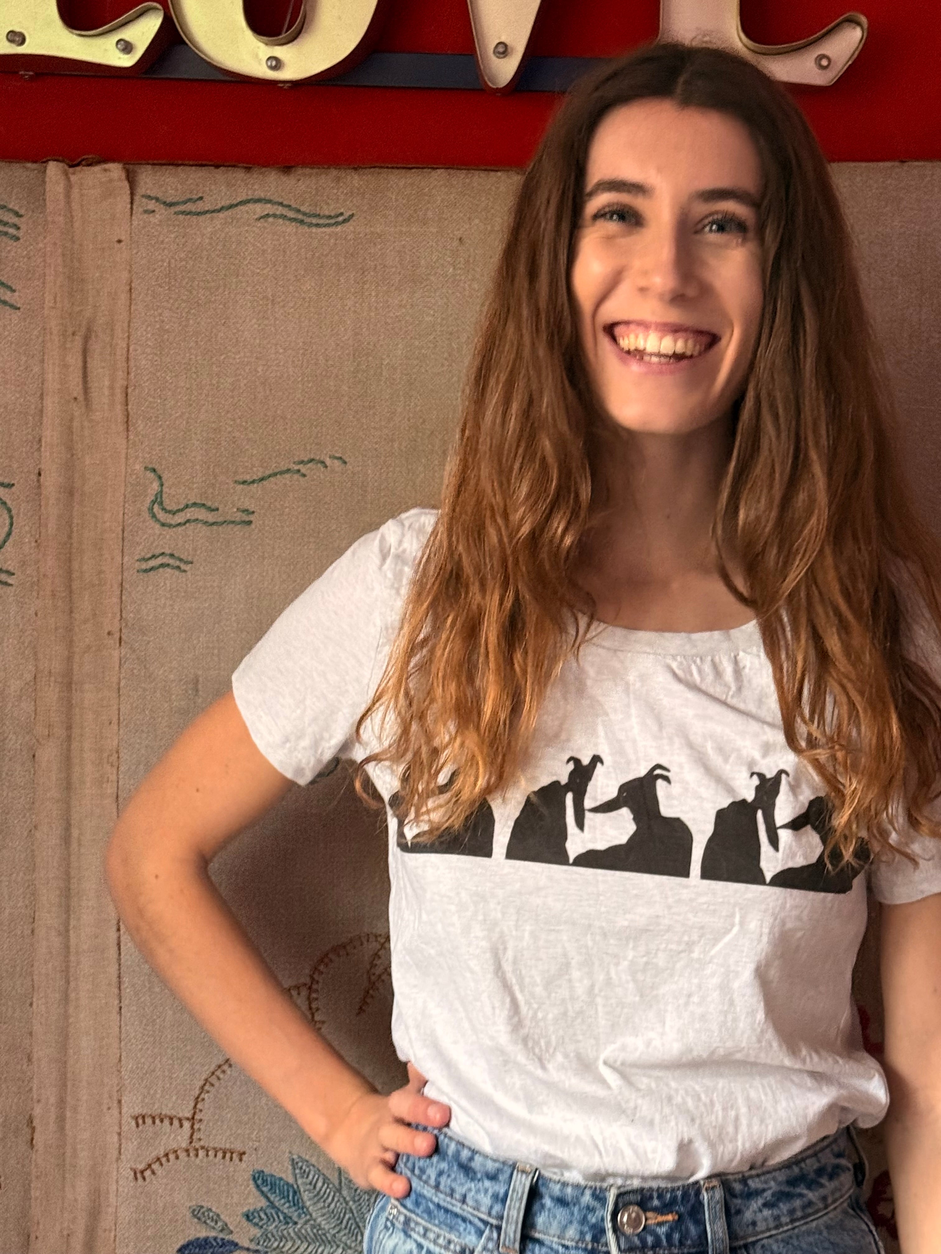 Hounds in Line Printed on Grey Heather Women's Organic T-shirt M