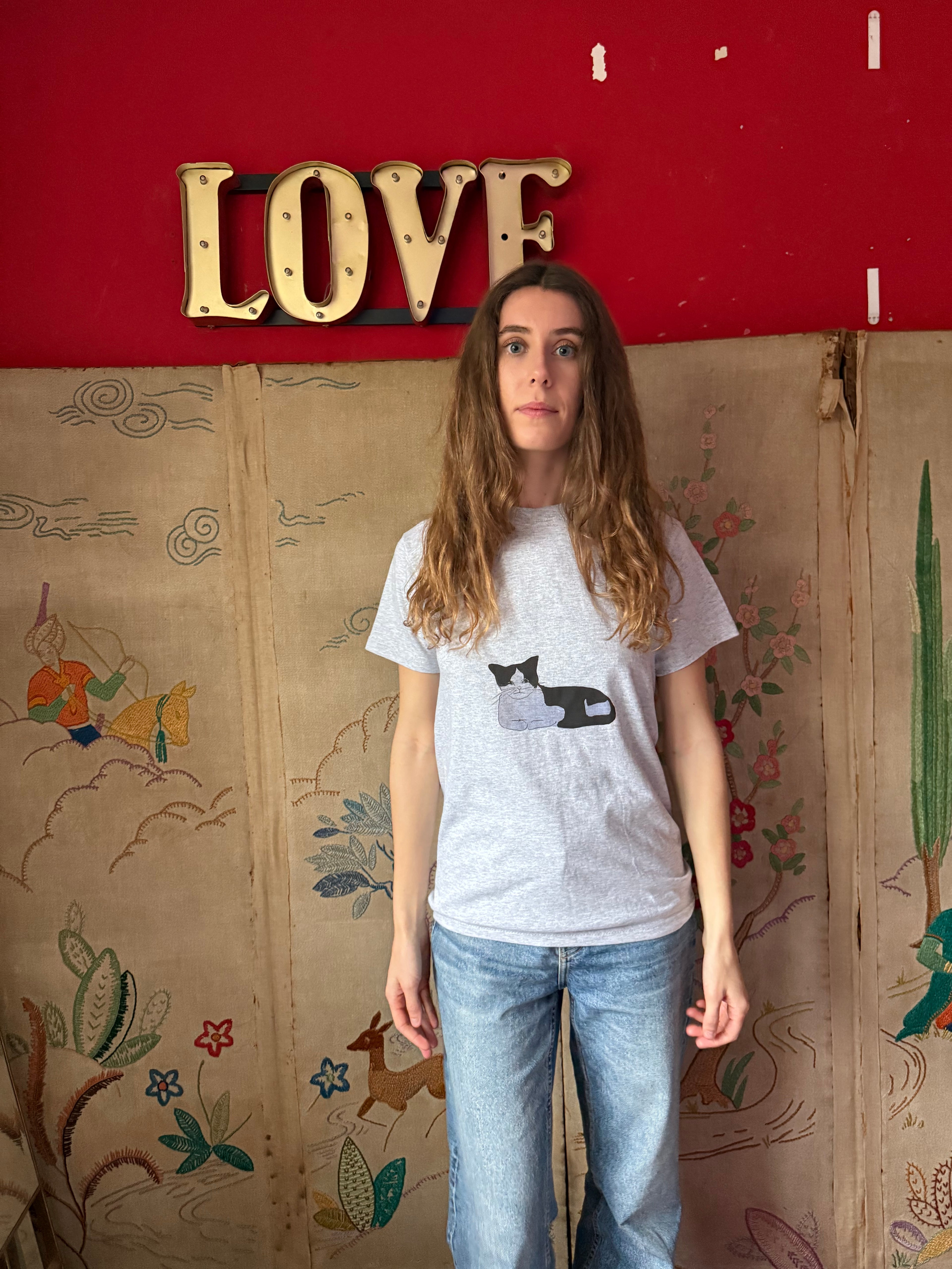 Heather Grey Organic T Shirt with Cat Size M