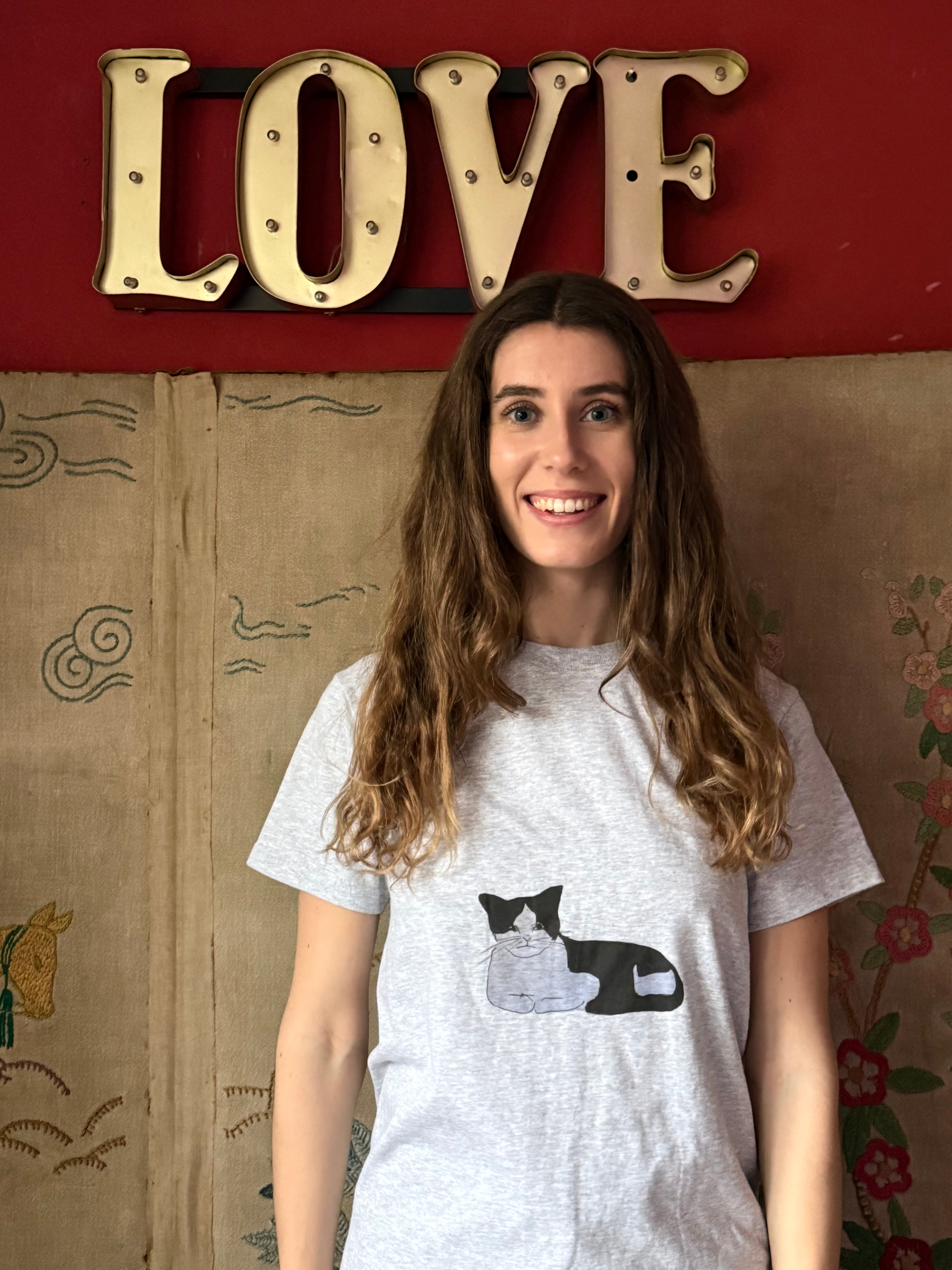 Heather Grey Organic T Shirt with Cat Size M