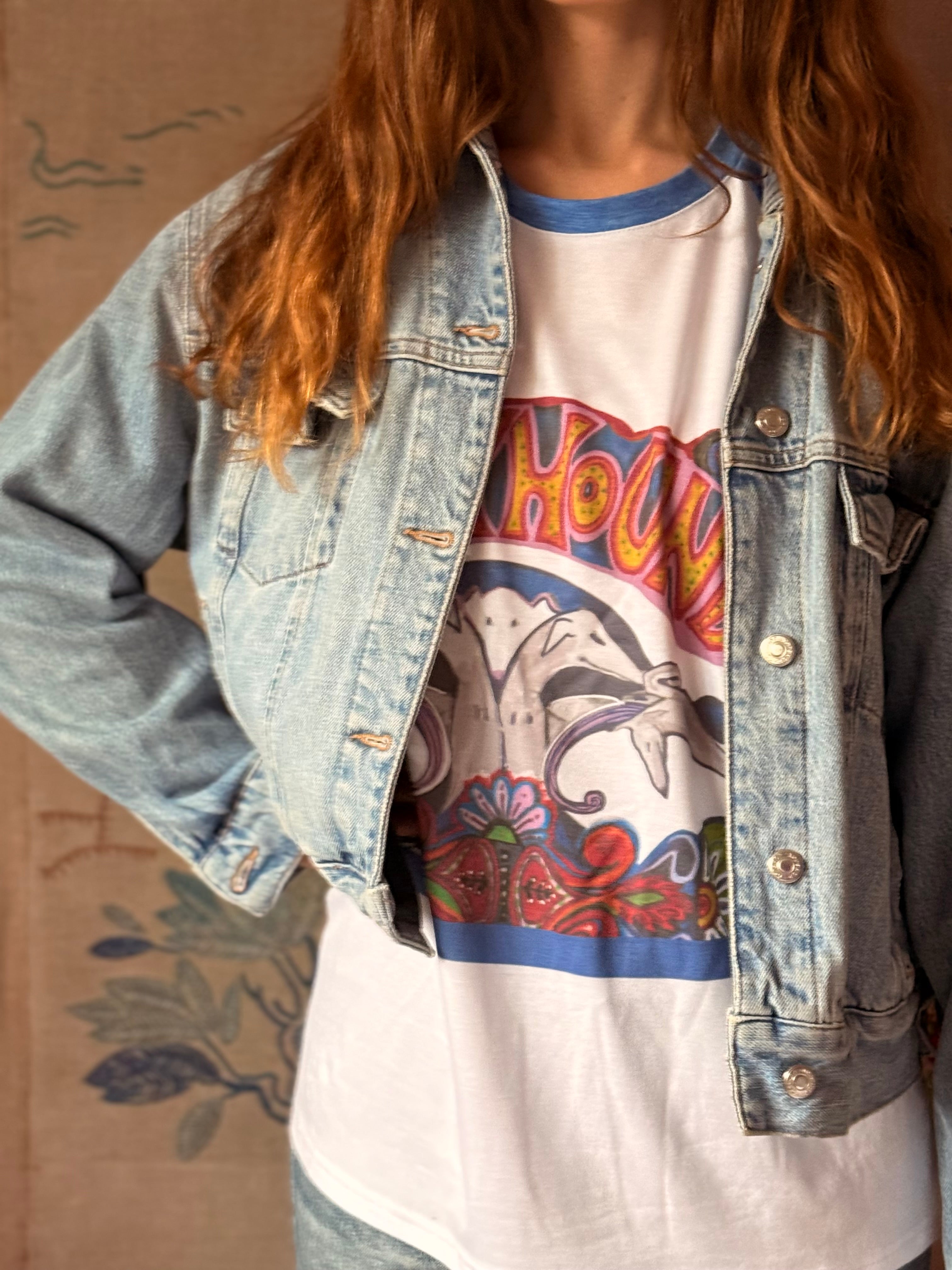 Baseball Shirt Size L with Printed Greyhound Design